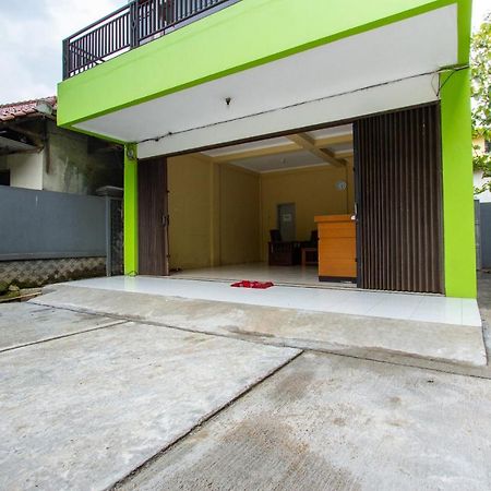 Sumedang 斯波特昂2891 999旅馆酒店 外观 照片